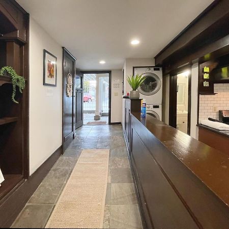 Artist'S Apartment In The Heart Of The City Сакраменто Екстериор снимка